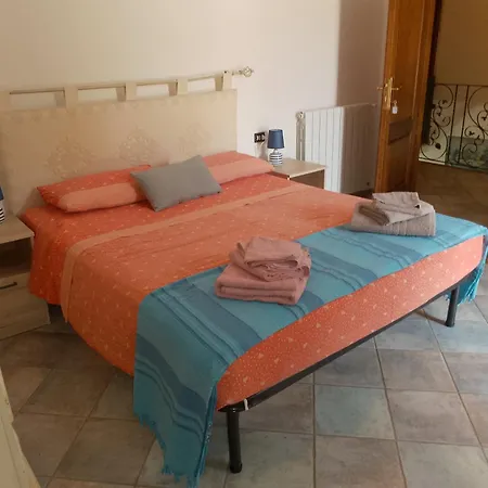 Santeodoro Borgo Straula Pensionat 3*